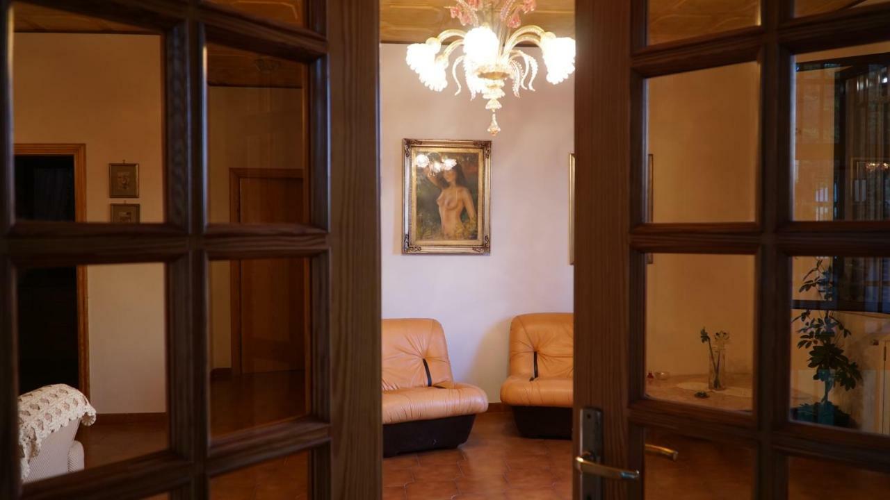 Villa Ada Leporano Exteriör bild